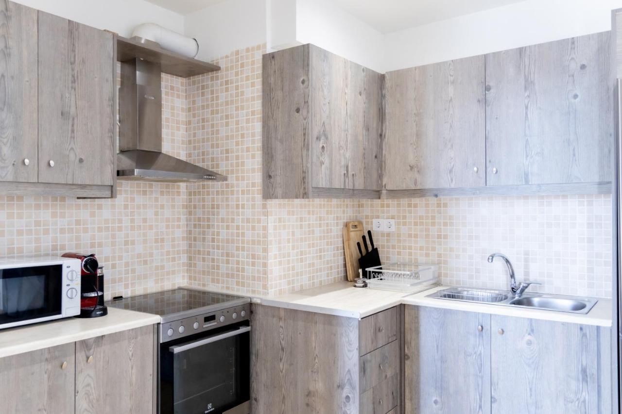 Modern Apt In Glyfada A Breath Away From The Sea - The View Αθήνα Εξωτερικό φωτογραφία